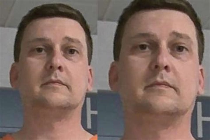 
17-year-old Teen, Mason Sisk, Charged with killing his family in Elkmont, Alabama 