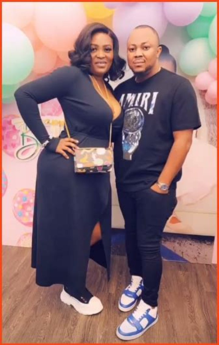 
2face’s Babymama, Pero Adeniyi Surprises Father On His Birthday 