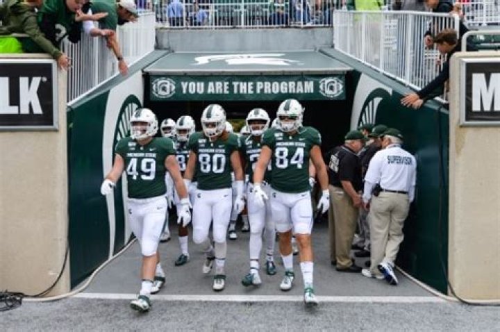 
7 Michigan State Football Players Charged in Tunnel Assault of University of Michigan Players 