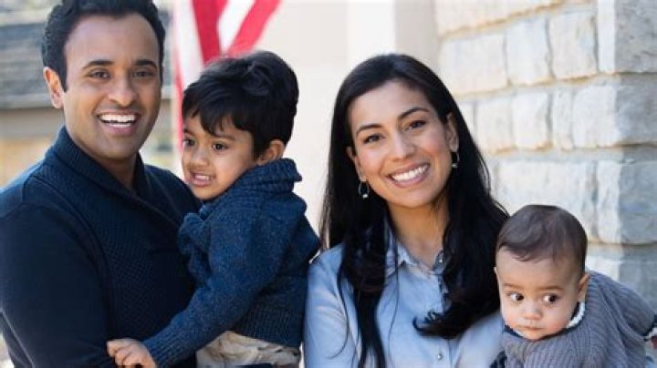 
A Run Down of David Bakhtiari’s Playing Career, Net Worth and Family Life 