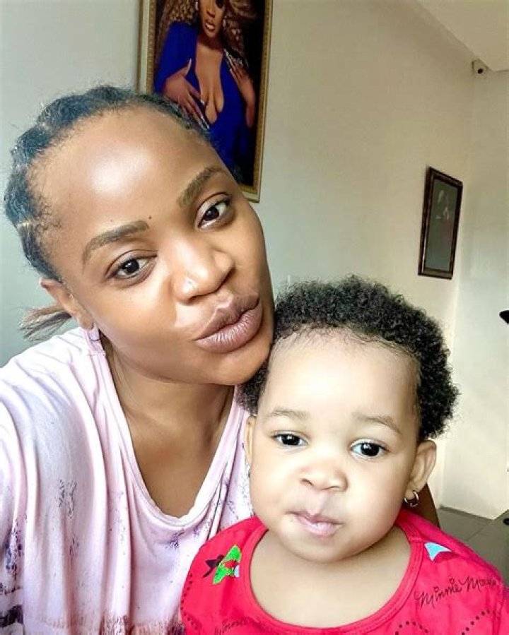 
Actress Uche Ogbodo Leaves Fans Drooling Over Adorable Photo Of Her Daughter 