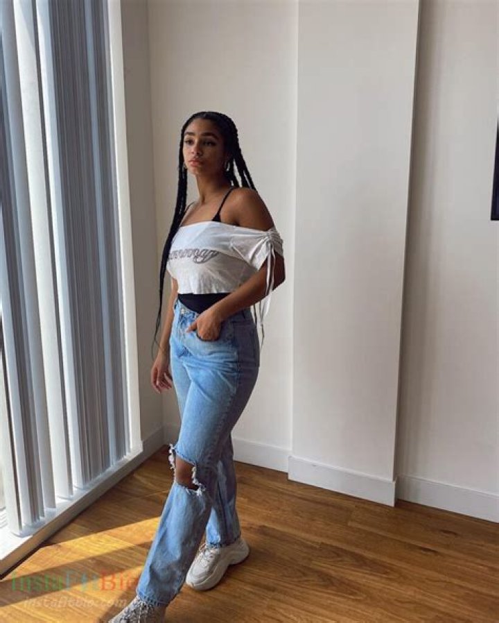 Aiyana A. Lewis Height, Weight, Net Worth, Age, Birthday, Wikipedia, Who, Instagram, Biography