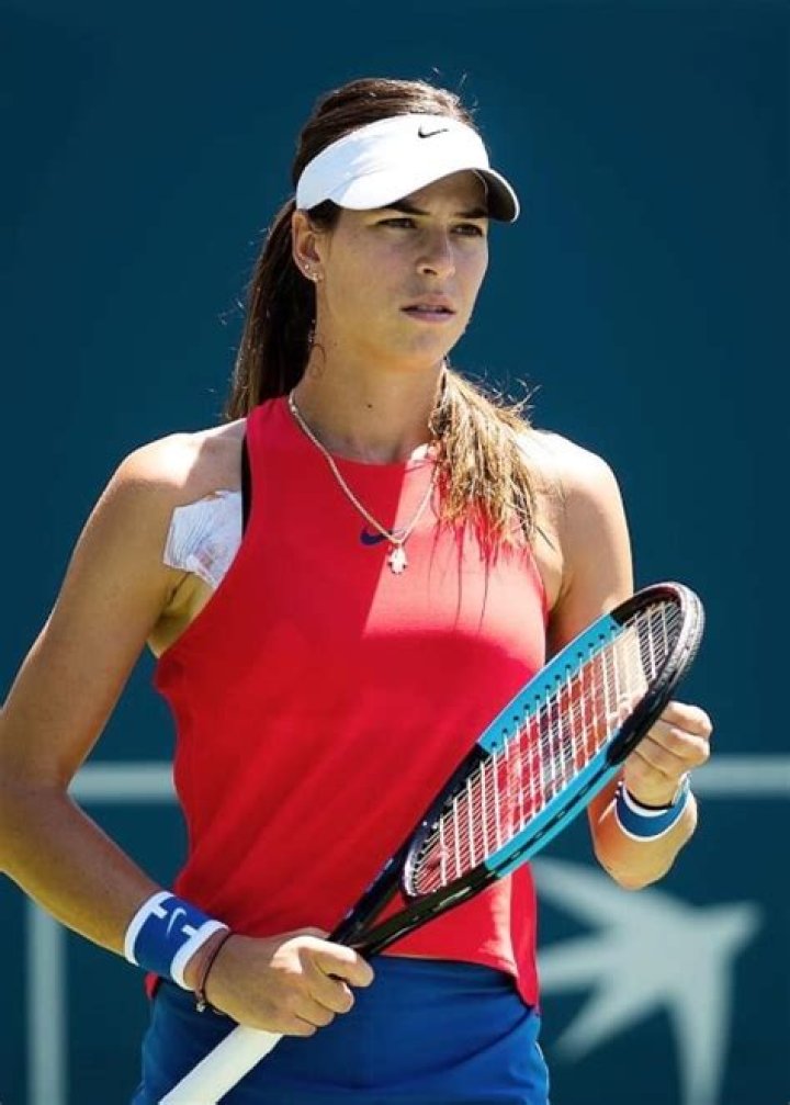 
Ajla Tomljanovic Height, Weight, Net Worth, Age, Birthday, Wikipedia, Who, Nationality, Biography 