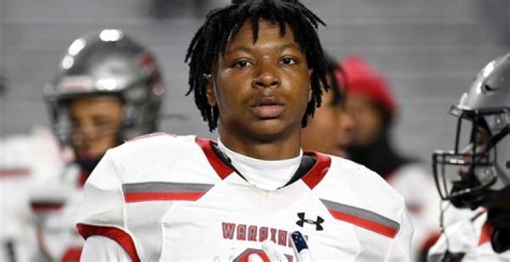 
Alabama Football: Is Tony Mitchell Hair Real? Long Hairstyle – How Did He Grow His Hair 