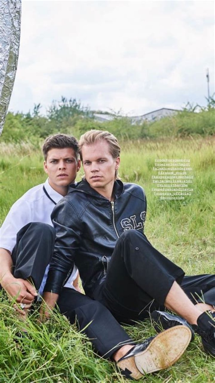Alex Høgh Andersen’s Past Relationships