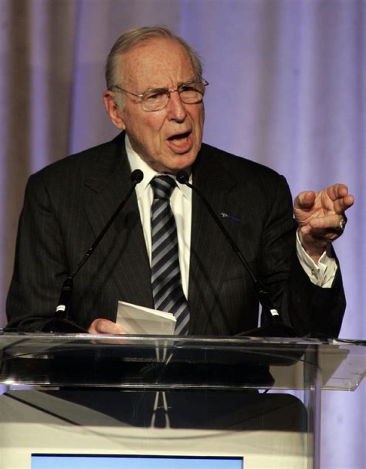 
Alex Lovell Height, Weight, Net Worth, Age, Birthday, Wikipedia, Who, Nationality, Biography 