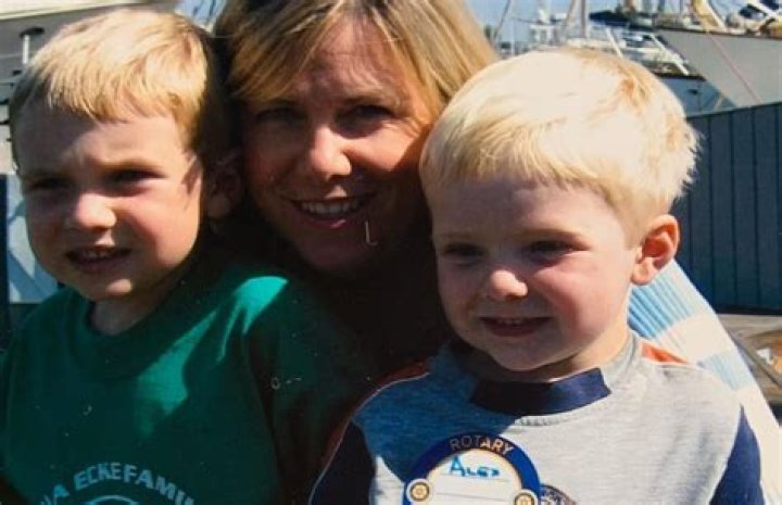 Alex Warren Parents: Father Died Of Cancer And His Mother From Liver Failure