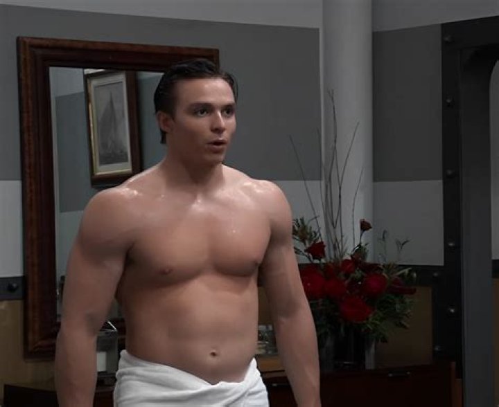 Alexander Cheves Height, Weight, Net Worth, Age, Birthday, Wikipedia, Who, Nationality, Biography