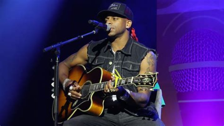 
All allegations against country music star Jimmie Allen explained 
