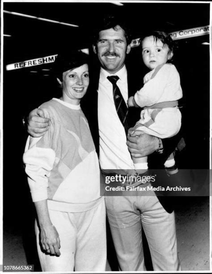 
Allan Border Wife Jane Hiscox Still Remember Raising Son Dene Border 