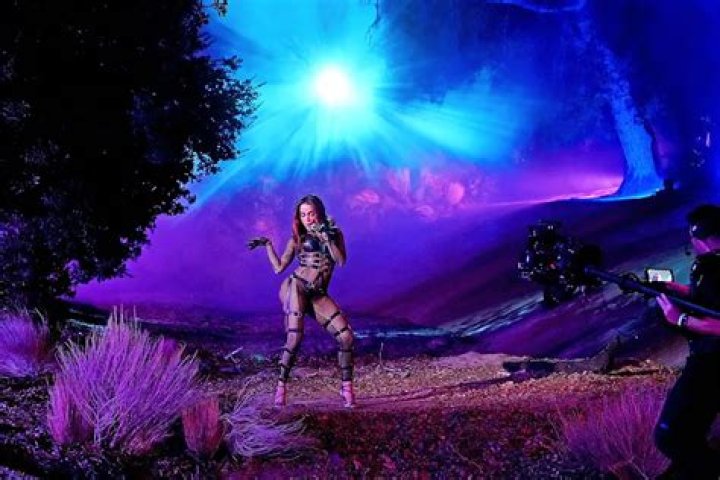 
Anitta Teases Her ‘Very Sexy’ Savage x Fenty Performance: ‘A Little Different Flavor’ 