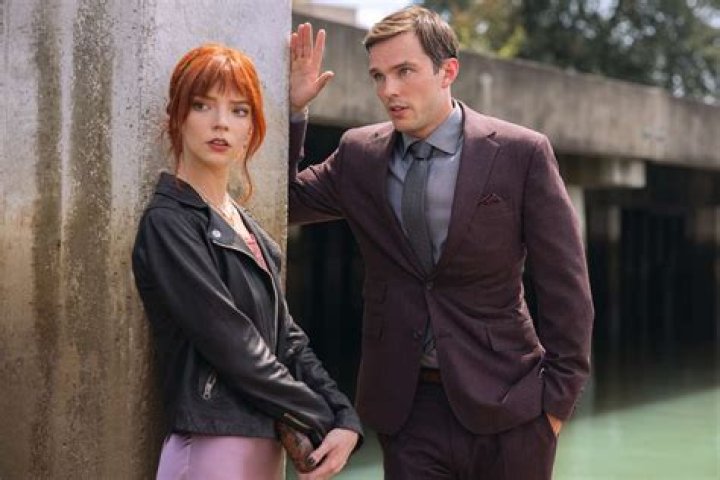 
Anya Taylor-Joy Says Nicholas Hoult Ate ‘the Weight of a Small Whale’ in Bread While Filming ‘The Menu’ 