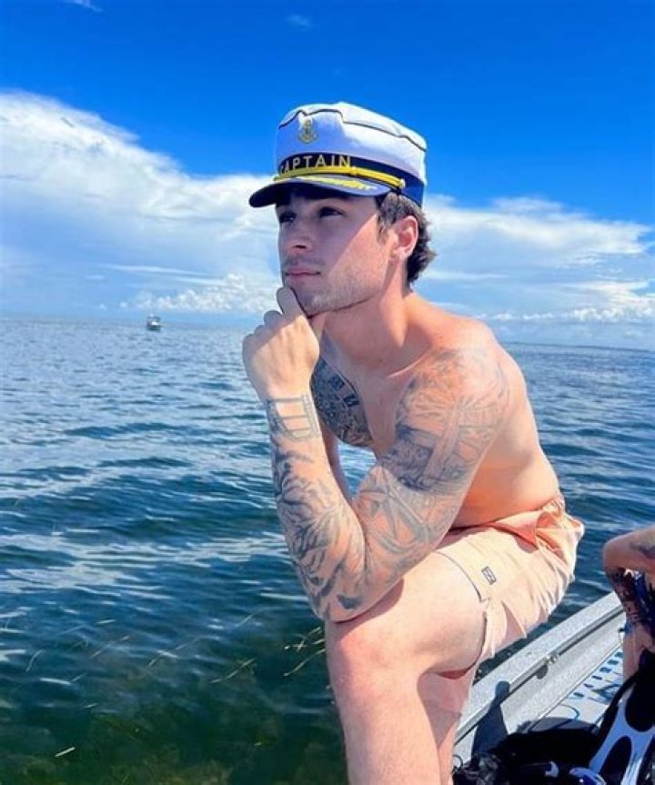 Austin Felt Height, Weight, Net Worth, Age, Birthday, Wikipedia, Who, Instagram, Biography