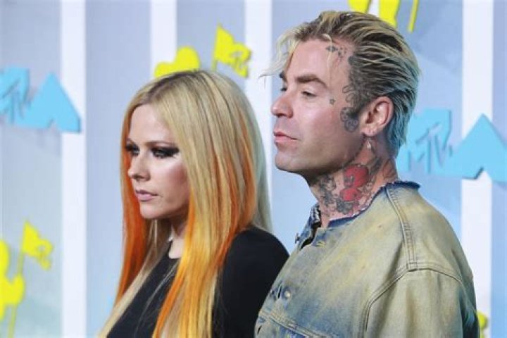 
Avril Lavigne and Fiancé Mod Sun Split After Almost a Year of Engagement 