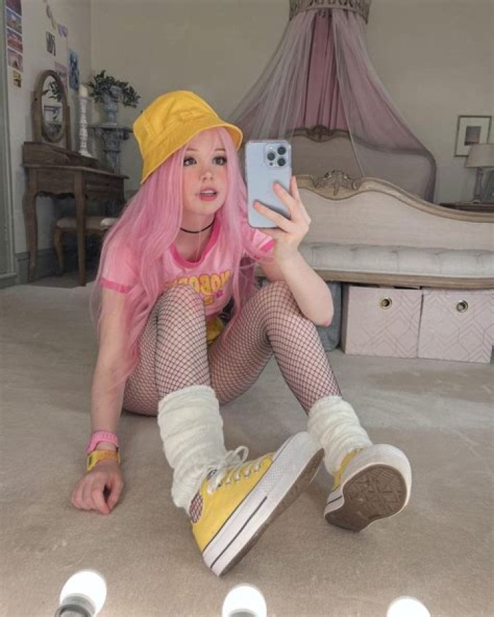 Belle Delphine Height, Weight, Net Worth, Age, Birthday, Wikipedia, Who, Nationality, Biography