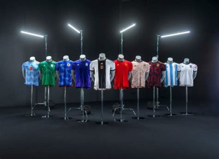 
Brazil Launch Unique Jaguar-inspired Kits For 2022 World Cup 