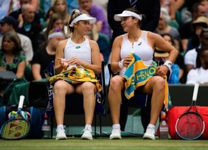 Caroline Dolehide Height, Weight, Net Worth, Age, Birthday, Wikipedia, Who, Nationality, Biography