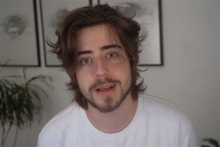 Cellbit Height, Weight, Net Worth, Age, Birthday, Wikipedia, Who, Nationality, Biography