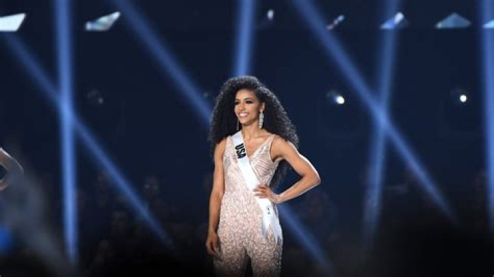 Cheslie Kryst Height, Weight, Net Worth, Age, Birthday, Wikipedia, Who, Nationality, Biography