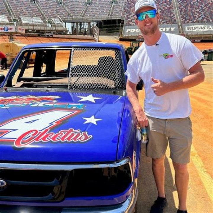 Cleetus McFarland Height, Weight, Net Worth, Age, Birthday, Wikipedia, Who, Instagram, Biography