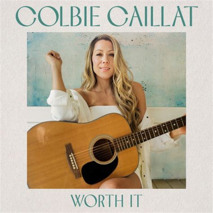 Colbie Caillat Height, Weight, Net Worth, Age, Birthday, Wikipedia, Who, Nationality, Biography
