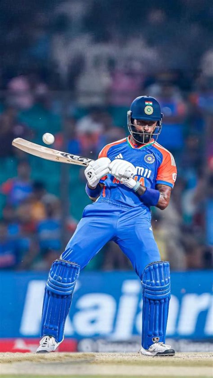 
Cricketer Kirby Short’s Motivation and Support From Partner, Her Biggest Fan 