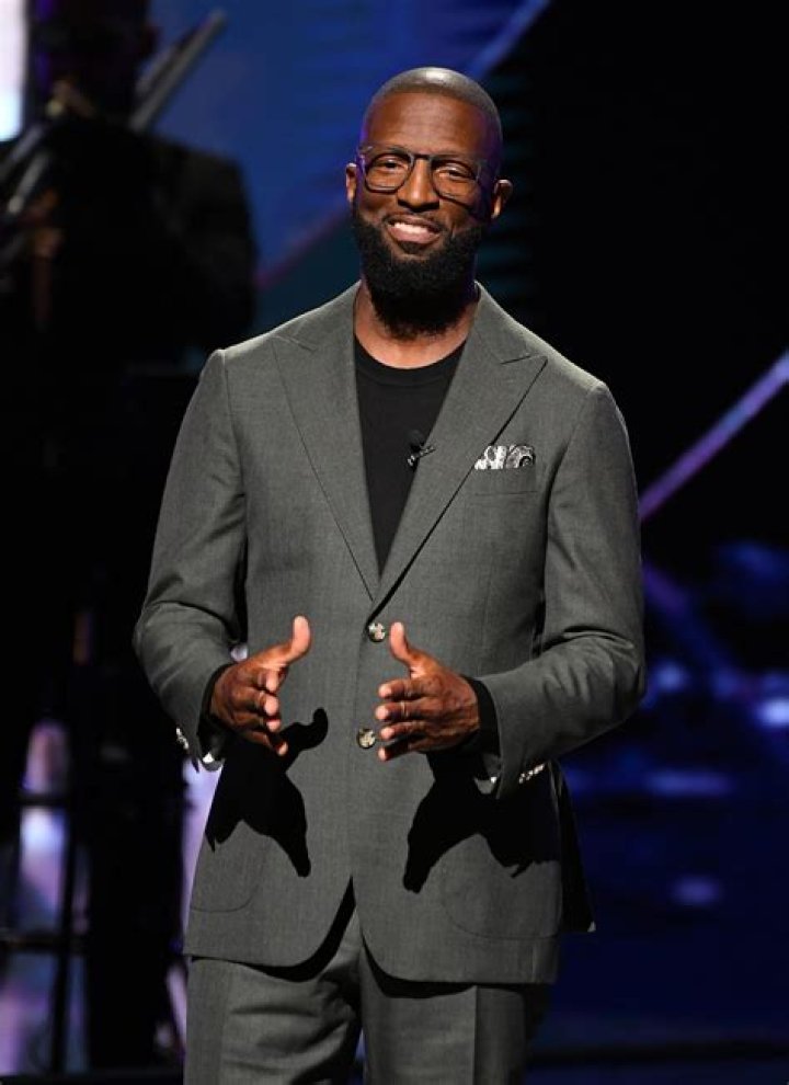 
Dalton Smiley Height, Weight, Net Worth, Age, Birthday, Wikipedia, Who, Nationality, Biography 