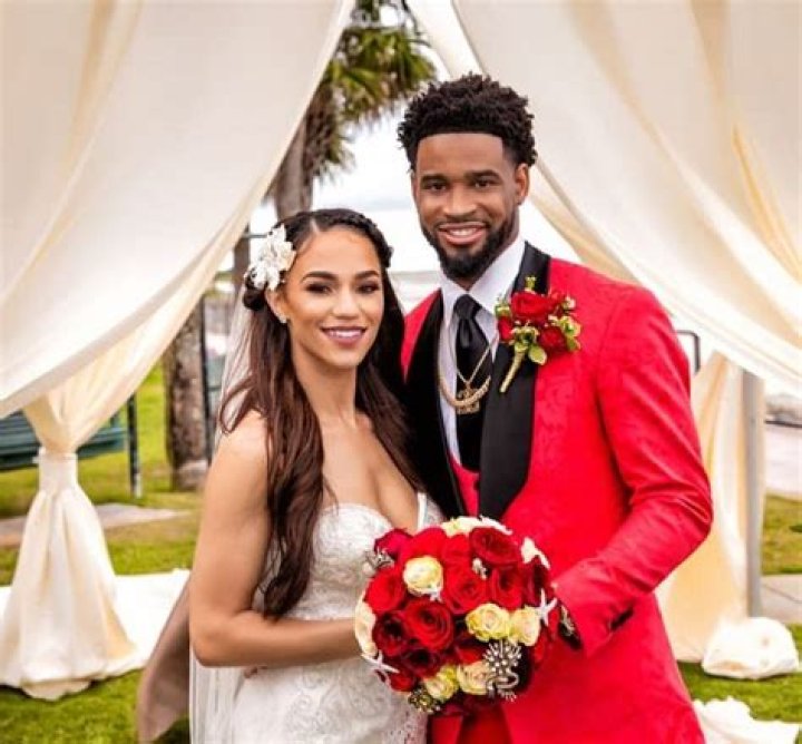 
Darius Slay is Married to Wife: Jennifer Slay. Kids. 