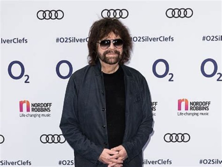 Does Jeff Lynne Have Cancer? Health Condition Explored