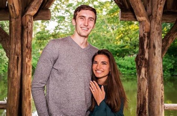 
Does Luke Kornet Have A Wife? Explore His Married Life 