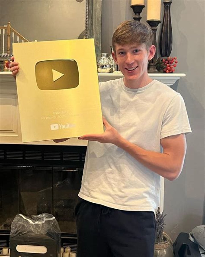 Dylan Ayres Height, Weight, Net Worth, Age, Birthday, Wikipedia, Who, Instagram, Biography