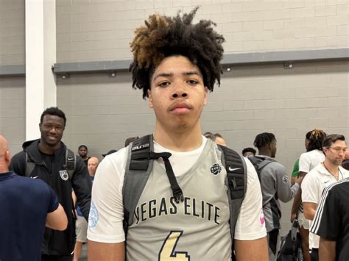 Ejay Stokes Height, Weight, Net Worth, Age, Birthday, Wikipedia, Who, Nationality, Biography