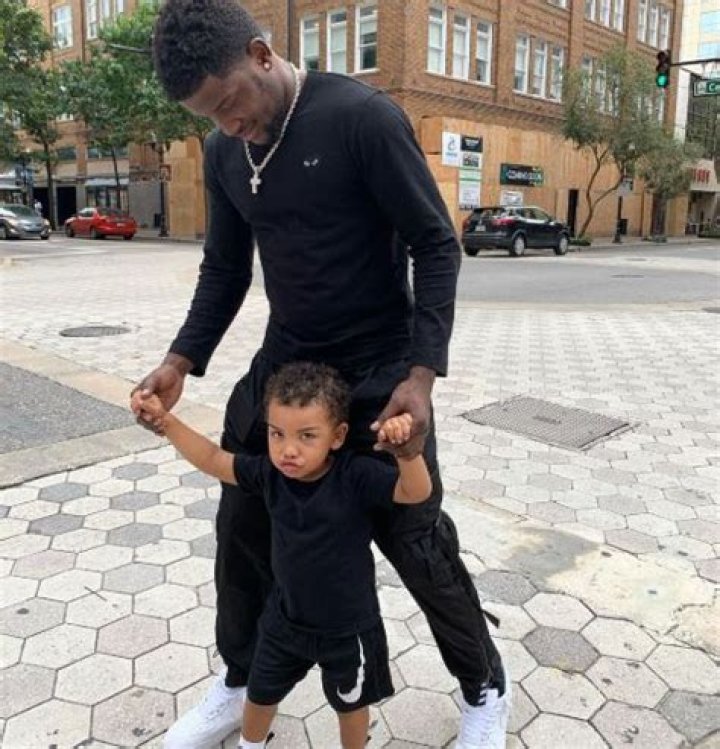 
Erickson Lubin is Married to Wife? Or Dating Girlfriend? Kids 