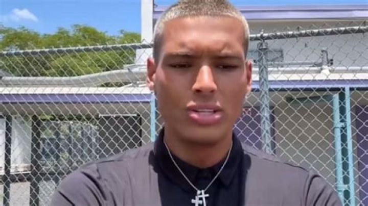 
Ethan Hamilton TikTok Height, Net Worth, Age, Wiki, Who, Facts, Biography 