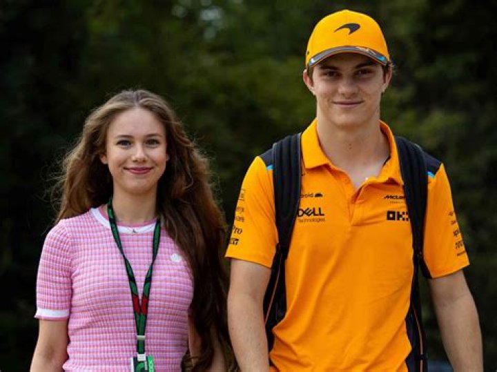 
F1 Racer Of Renault Oscar Piastri Is Dating His Gorgeous Girlfriend Lily Zneimer 