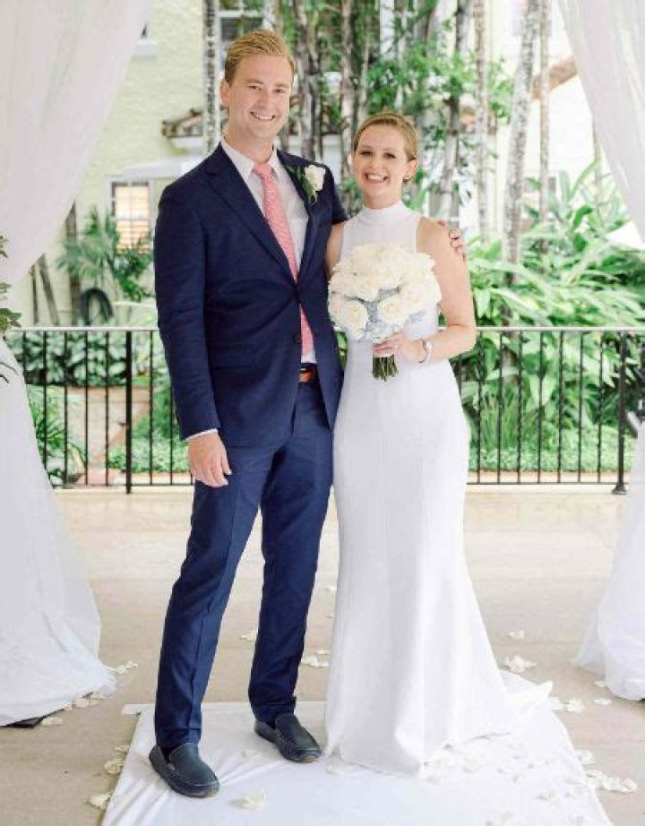 Fox Business’s Hillary Vaughn Has A Beautiful Family With Husband Peter Doocy, A Look At Her Wedding Photos