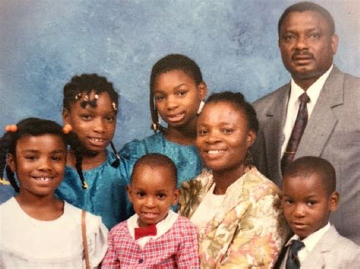 Fox Sports Commentator Maurice Edu Nigerian Parents Maurice Sr And Molly Edu Parented 5 Kids