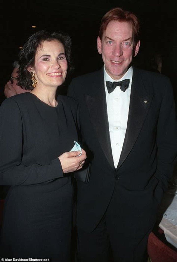 Francine Racette Height, Weight, Net Worth, Age, Birthday, Wikipedia, Who, Nationality, Biography