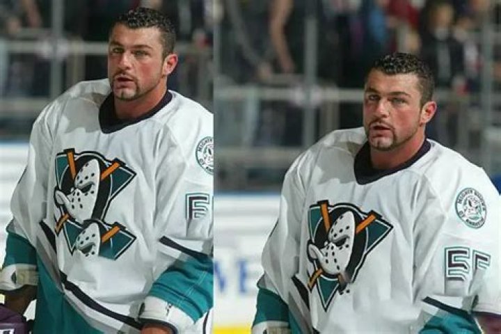 
Garrett Burnett Height, Weight, Net Worth, Age, Birthday, Wikipedia, Who, Nationality, Biography 