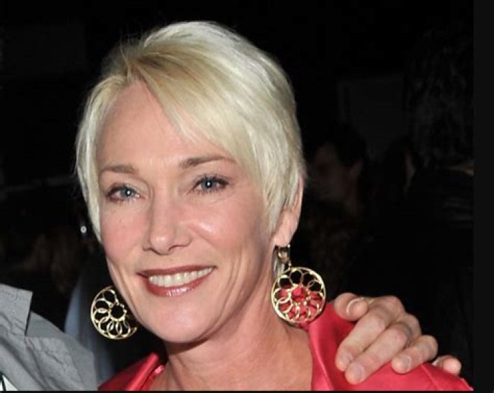 
Grace Carter Height, Age, Boyfriend, Biography, Wiki, Net Worth 