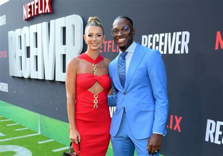 
Griffen Jennings And His Girlfriend Amanda Shell Celebrated Their One Month Anniversary On Instagram 