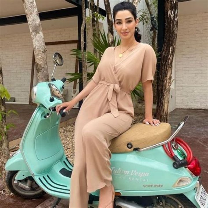 
Hala Abusham Height, Weight, Net Worth, Age, Birthday, Wikipedia, Who, Instagram, Biography 