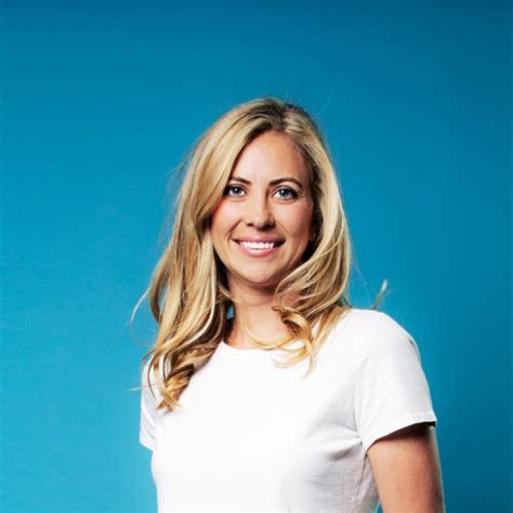 Holly Branson Height, Weight, Net Worth, Age, Birthday, Wikipedia, Who, Instagram, Biography