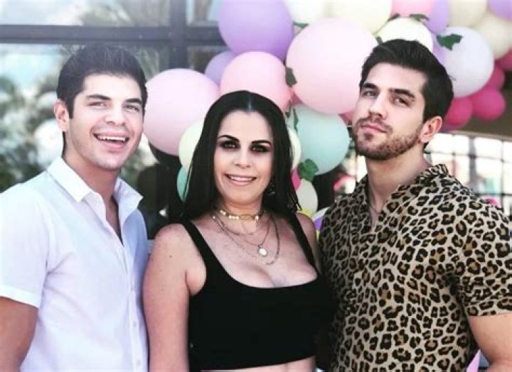 
Hugo Candelas Height, Weight, Net Worth, Age, Birthday, Wikipedia, Who, Nationality, Biography 