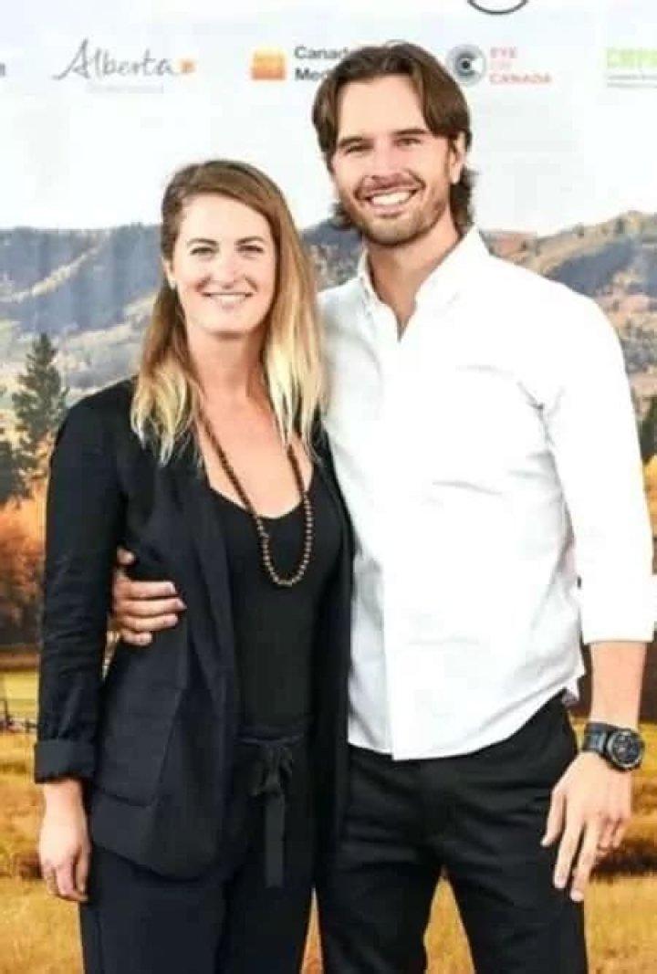 
Is Allison Wardle Married? Her Bio, Age, Husband and Net worth 