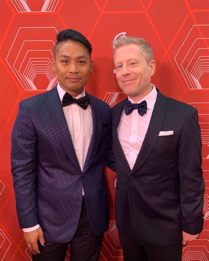 
Is Anthony Rapp Married? 