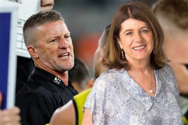 
Is Caroline Wilson Still Married? Get to Know Caroline Wilson Husband, Biography, Age, and More 