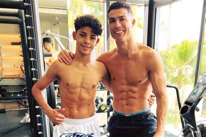
Is Cristiano Ronaldo Gay? Age, Height, Net Worth 