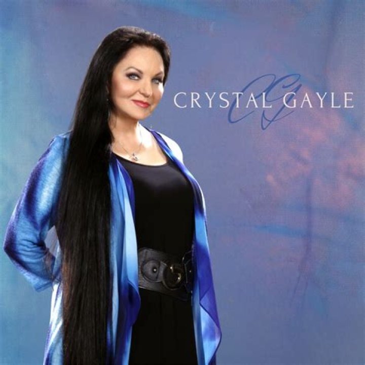 Is Crystal Gayle Still Alive? Crystal Gayle Age, Husband, Net Worth And More