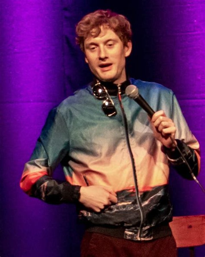 
Is James Acaster Married to Wife? Or Dating a Girlfriend? 